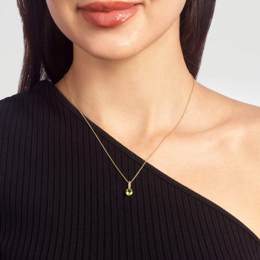 Stone And Strand Seagrass Peridot Necklace