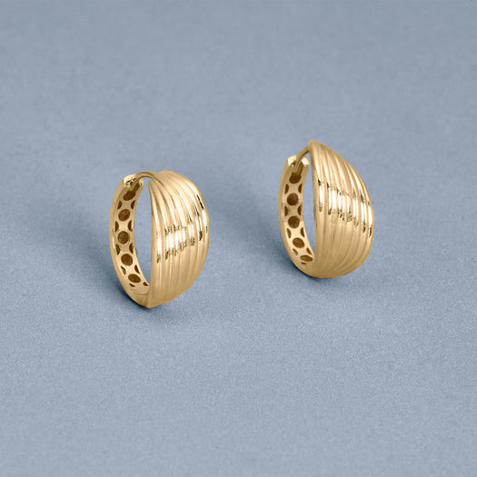 Stone And Strand Side Swerve Huggies