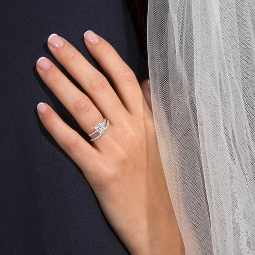 Stone And Strand The Greta Ring In Yellow Gold