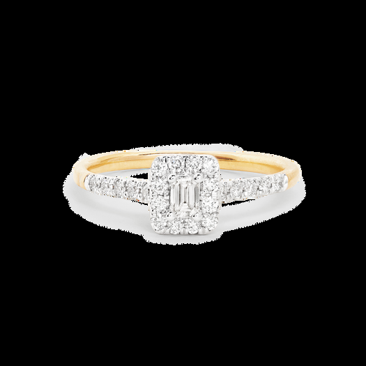 stone and strand The Greta Ring in Yellow Gold