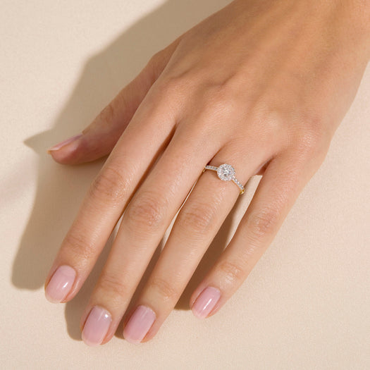 Stone And Strand The Katharine Ring In Yellow Gold