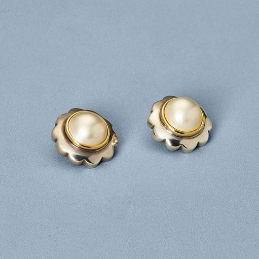 stone and strand Vintage Silver Pearl Flower Clip On Earrings