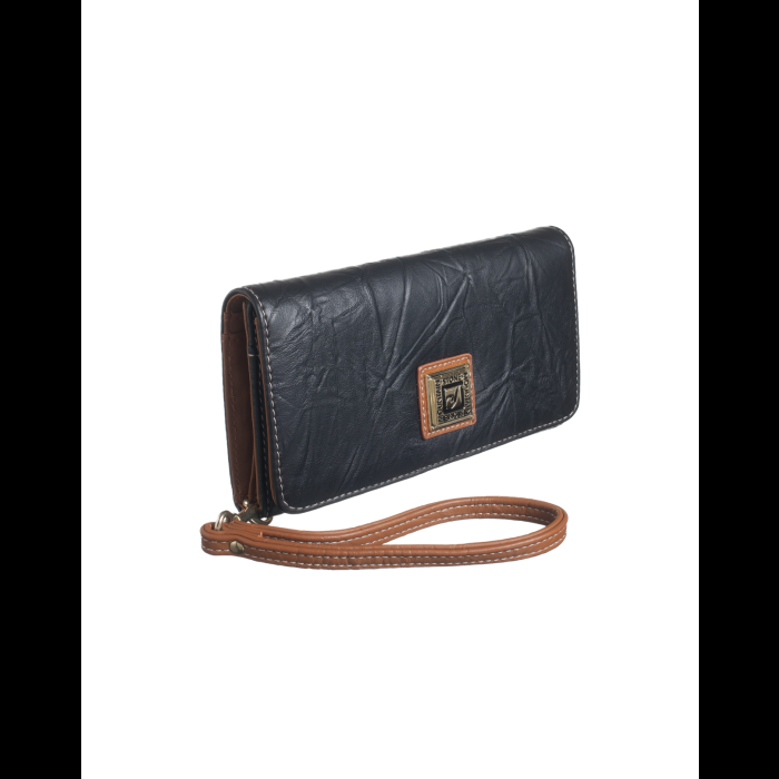 Stone Mountain Nancy Wrinkled Leather Large Tri-Fold Wallet W/wristlet