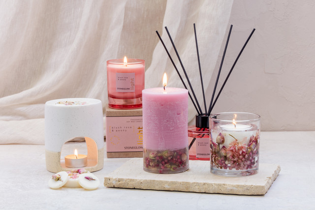 Stoneglow Elements - Light - Blush Rose & Peony Scented Botanical Pillar Candle (75 X 127mm)