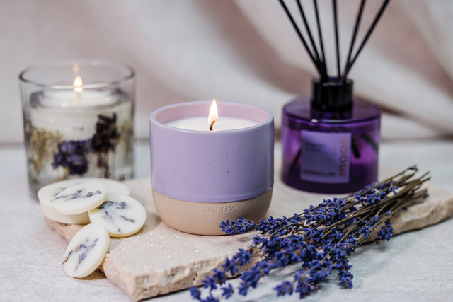 Stoneglow Elements - Moon - Lavender & Mint - Scented Soy Wax Ceramic Candle Tumbler (68x75mm) - Purple