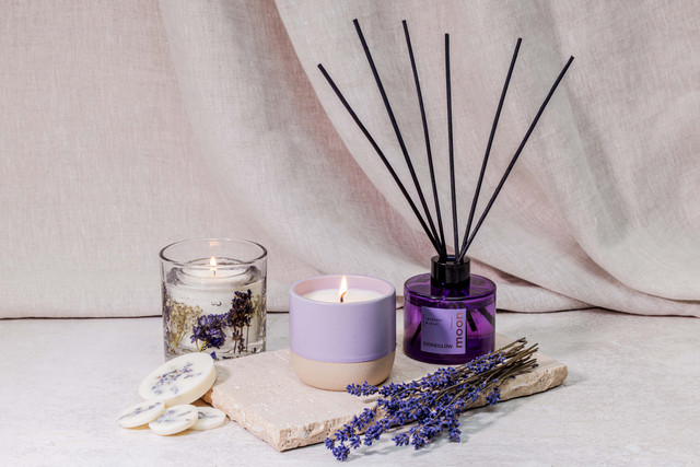 Stoneglow Elements - Moon - Lavender & Mint - Scented Soy Wax Ceramic Candle Tumbler (68x75mm) - Purple