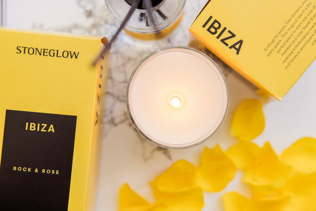 Stoneglow Explorer - Ibiza - Rock & Rose - 220gm Soy Wax Scented Candle