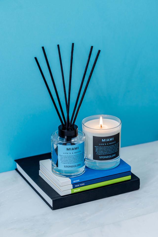 Stoneglow Explorer - Miami - Life's A Beach - Soy Wax Scented Candle (90 X 80mm) 220gm