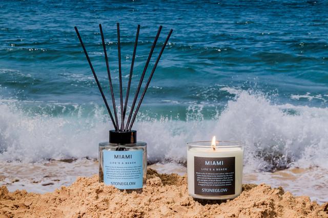 Stoneglow Explorer - Miami - Life's A Beach - Soy Wax Scented Candle (90 X 80mm) 220gm