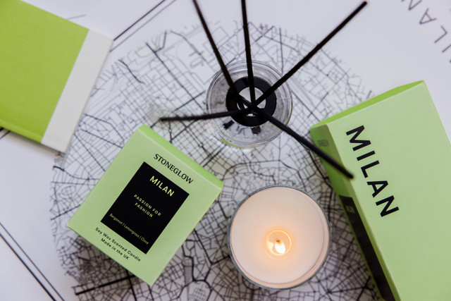 Stoneglow Explorer - Milan - Passion For Fashion - 220gm Soy Wax Scented Candle (90 X 80mm)