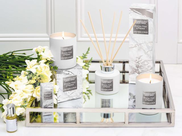 Stoneglow Luna - English Pear & Freesia - Scented Candle - Boxed Tumbler (90 X 80mm)