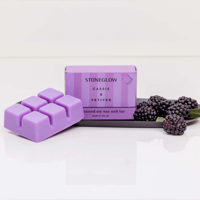 Stoneglow Modern Classics - Cassis & Vetiver Soy Wax Melt Snap Bar 79 Grams