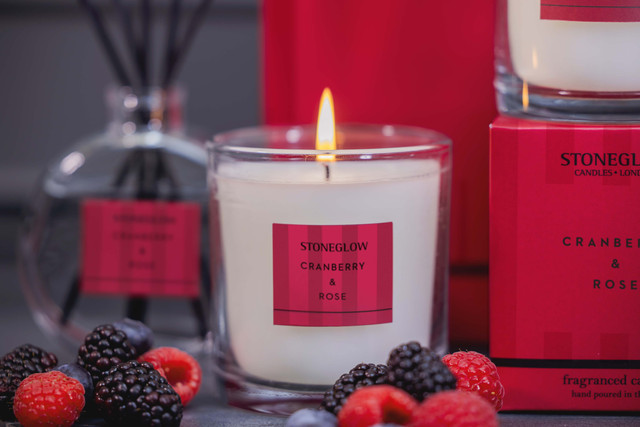 Stoneglow Modern Classics - Cranberry & Rose - Scented Candle - Boxed Tumbler (90 X 80mm)