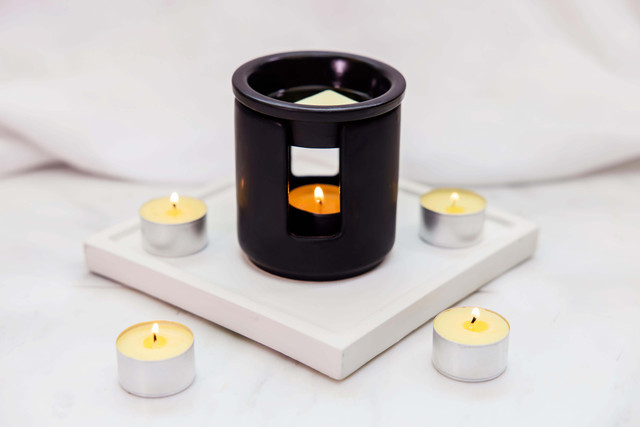 Stoneglow Modern Classics - Grapefruit & Mimosa - Scented Tealight Candles (37 X 22mm) 180g