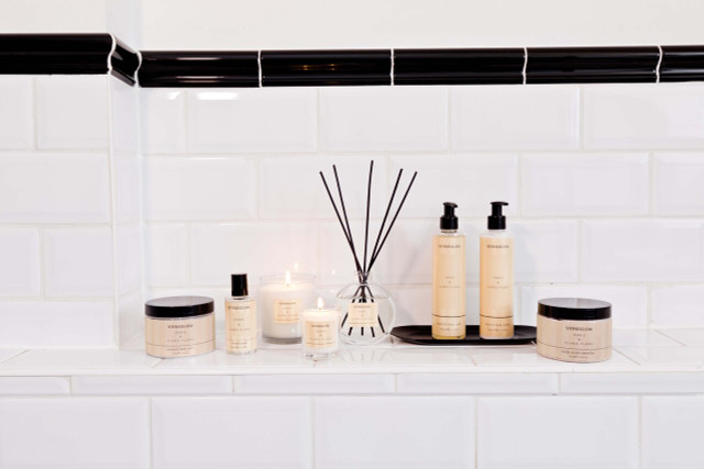 Stoneglow Modern Classics - Orris & Ylang Ylang - Scented Reed Diffuser 120ml