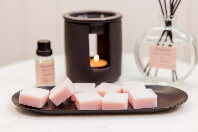Stoneglow Modern Classics - Pink Peony & Gardenia - Scented Soy Wax Melts