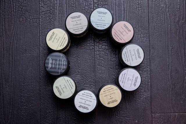 Stoneglow Modern Classics - Pomegranate & Spiced Woods - Scented Candle Tin