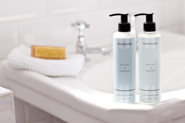Stoneglow Modern Classics - Sea Salt & Oakmoss - Scented Hand & Body Wash 250ml