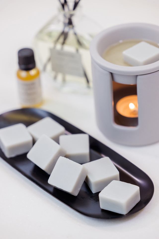 Stoneglow Modern Classics - Silver Birch & Black Pepper - Scented Soy Wax Melts