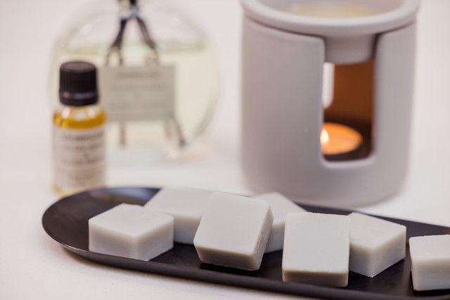 Stoneglow Modern Classics - Silver Birch & Black Pepper - Scented Soy Wax Melts