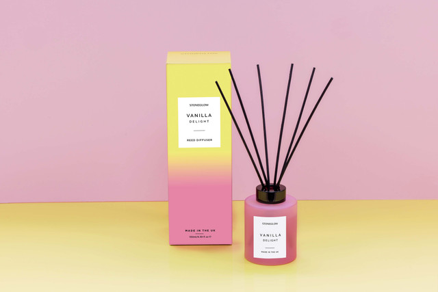 Stoneglow Sol - Vanilla Delight - Scented Reed Diffuser 130ml - Pink Glass