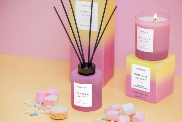 Stoneglow Sol - Vanilla Delight - Scented Reed Diffuser 130ml - Pink Glass