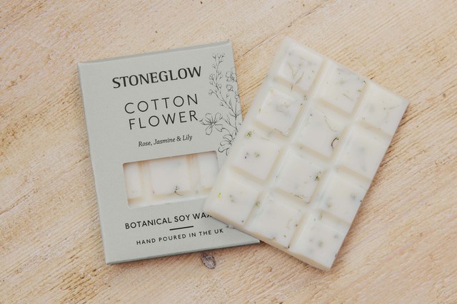Stoneglow The Walled Garden - Cotton Flower - Rose | Jasmine | Lily - Scented Botanical Soy Wax Melt Snap Bar - 76 Grams