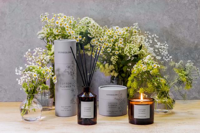 Stoneglow The Walled Garden - Cotton Flower - Rose | Jasmine | Lily - Scented Natural Wax Candle Tumbler 79 X 89mm