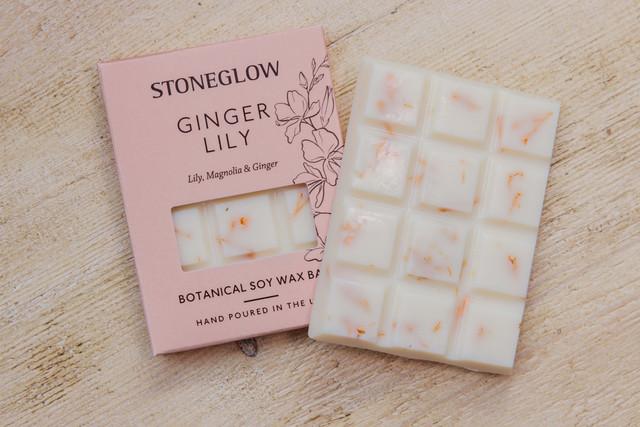 Stoneglow The Walled Garden - Ginger Lily - Lily | Magnolia | Ginger - Scented Botanical Soy Wax Melt Snap Bar - 76 Grams
