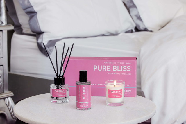 Stoneglow Wellbeing - Pure Bliss - Petitgrain | Cypress | Basil - Essentials Oils Scented - Candle Tumbler (90 X80mm) & Scented Reed Diffuser (140ml) Gift Set