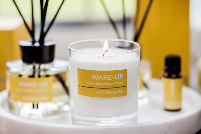 Stoneglow Wellbeing - Wake Up - Lemon | Mandarin | Lemongrass - Essential Oil Scented Soy Candle (220gm)