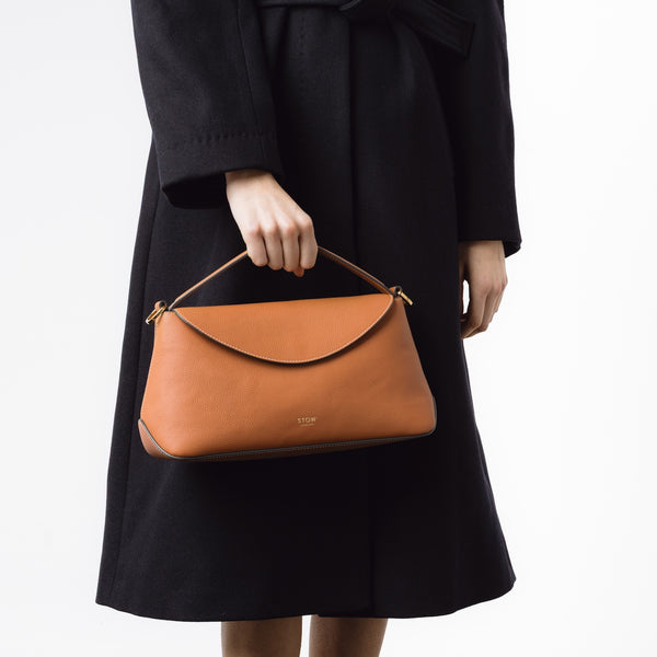 Stow East West Curve Bag