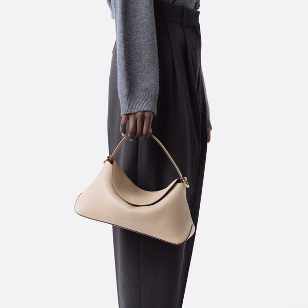 Stow East West Curve Bag