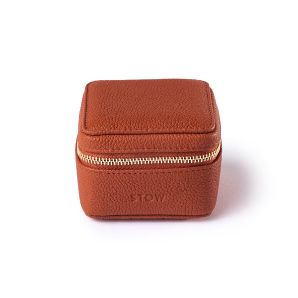 Stow Hester Essentials Case