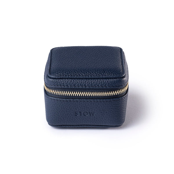 Stow Hester Essentials Case