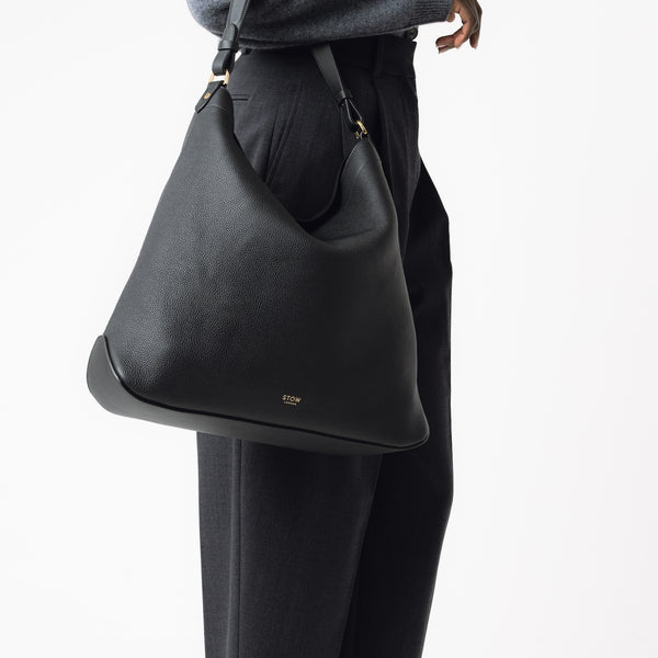 Stow Maxi Curve Bag
