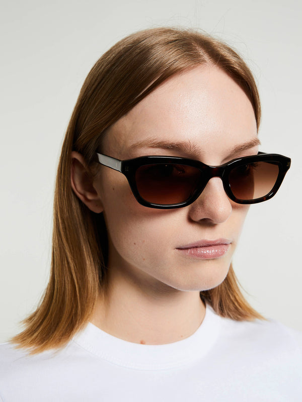 Stoy Clint Sunglasses In Dark Tortoise And Brown Gradient Lens