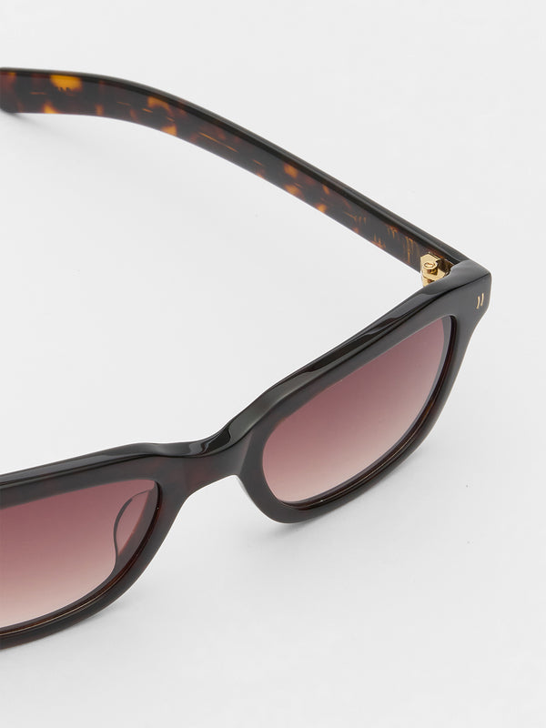 Stoy Clint Sunglasses In Dark Tortoise And Brown Gradient Lens
