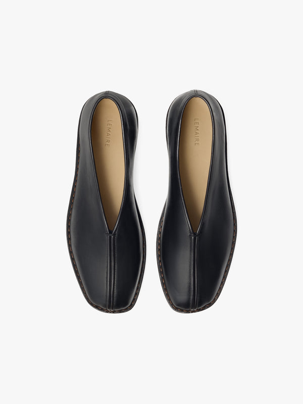 Stoy Flat Leather Piped Slippers In Black And Dark Chocolate