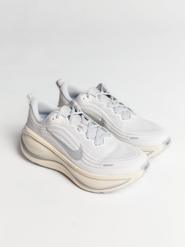 Stoy Nike Vomero Plus In Platinum Tint Refleect Silver Grey Fog Iron Grey And Metallic Silver