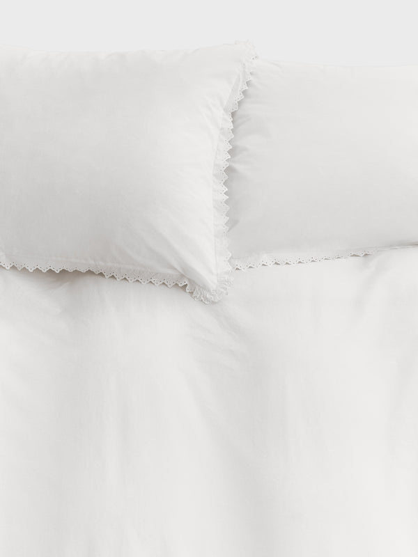 Stoy Percale Broderie Anglaise Pillow Sham In Broken White/Anaïs