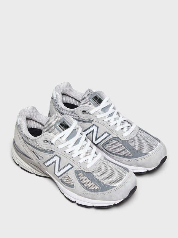 Stoy 990V4 Sneakers In Grey