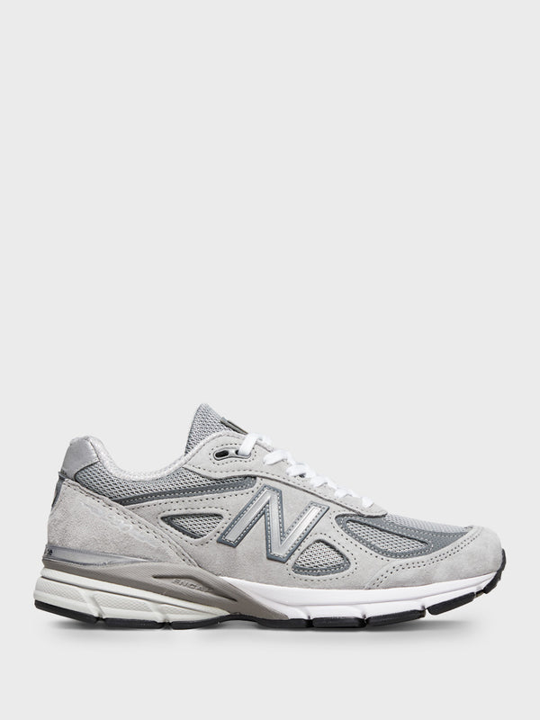stoy 990V4 Sneakers in Grey