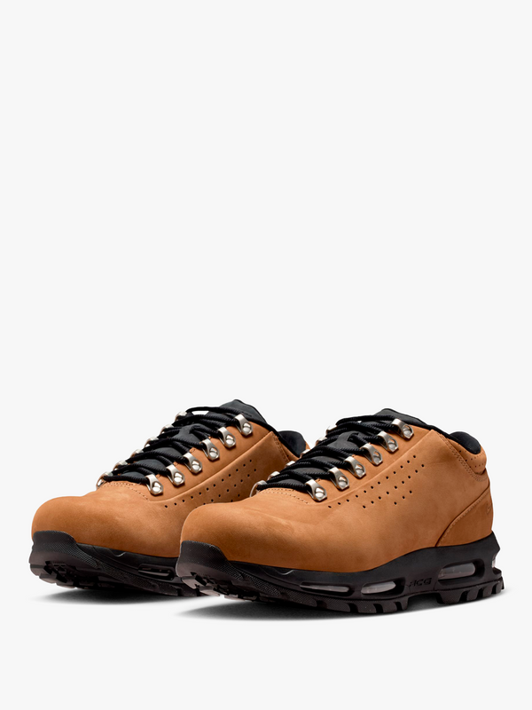 Stoy Air Max Goadome Low In Taupe And Black