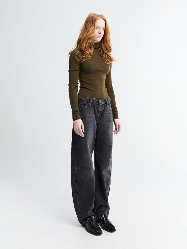 Stoy Baggy Dad Barrel Jeans In Reberl Edge Barrel