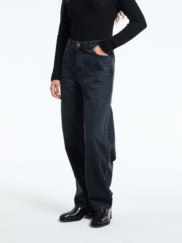 Stoy Barrel Jeans In Washed Black