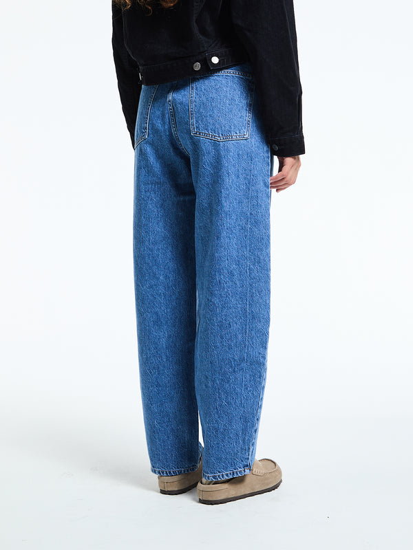 Stoy Barrel Jeans In Washed Blue