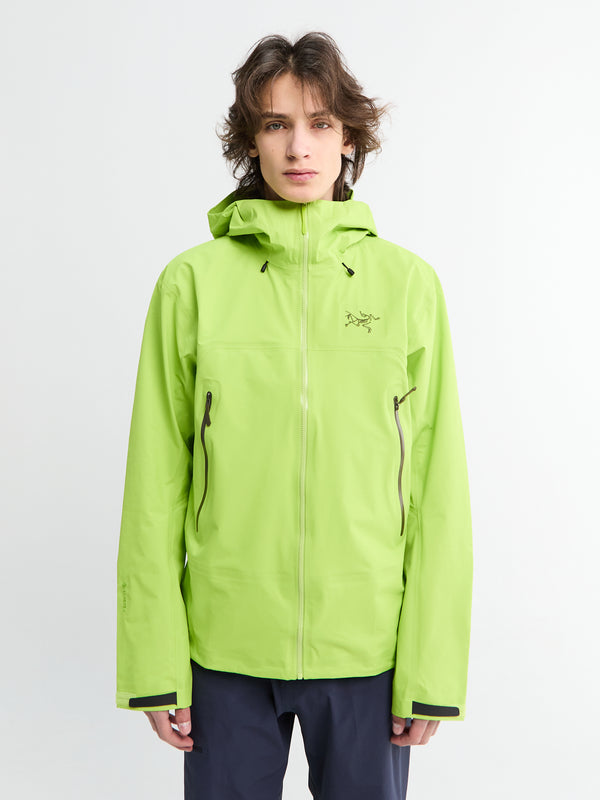 stoy Beta SL Gore-Tex Jacket in Mantis / Tatsu