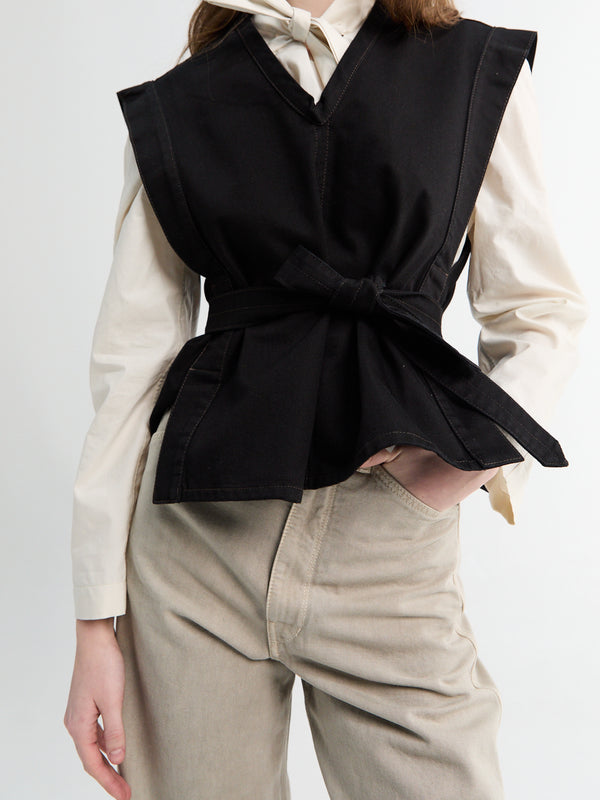 stoy Chasuble in Black