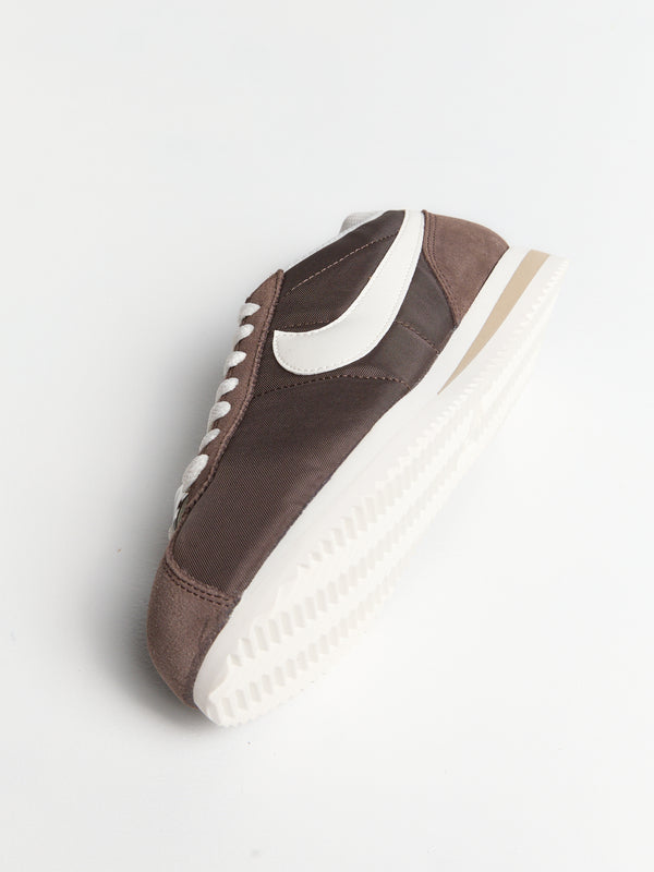Stoy Cortez In Brown And Khaki
